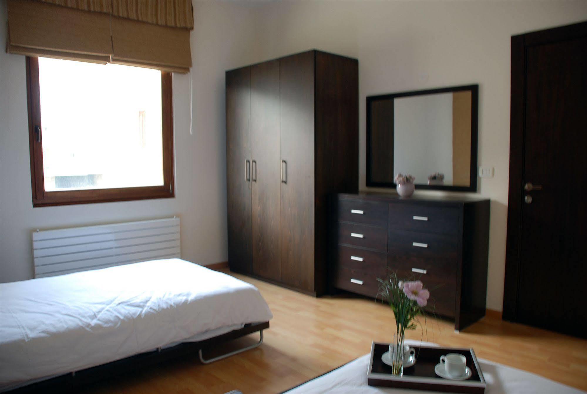 City Suite Алей Екстериор снимка
