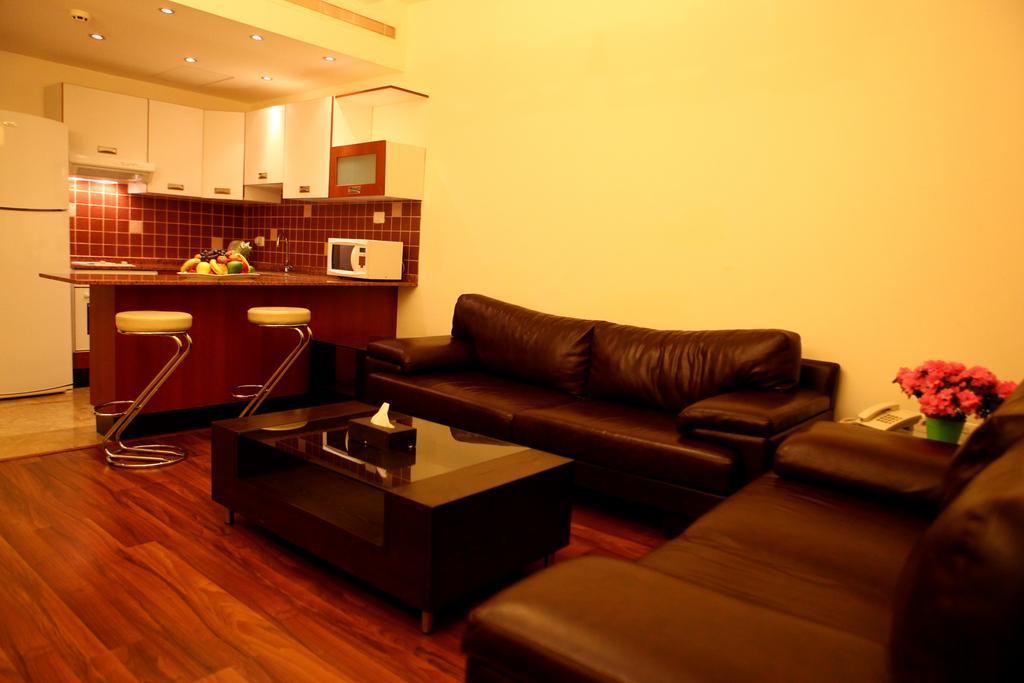 City Suite Алей Екстериор снимка